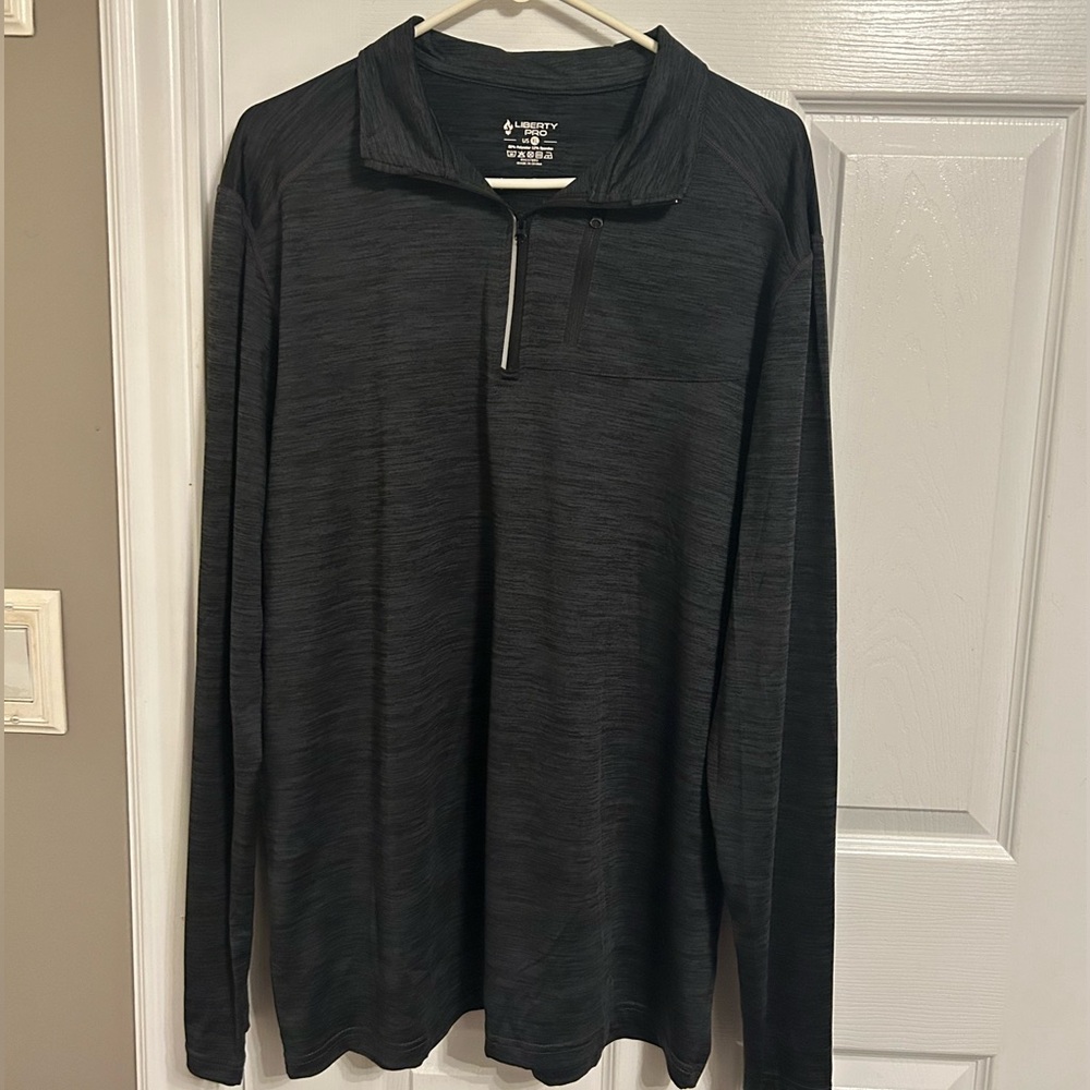 Men’s Liberty Pro Half Zip Long Sleeve ShirtSize Extra Large